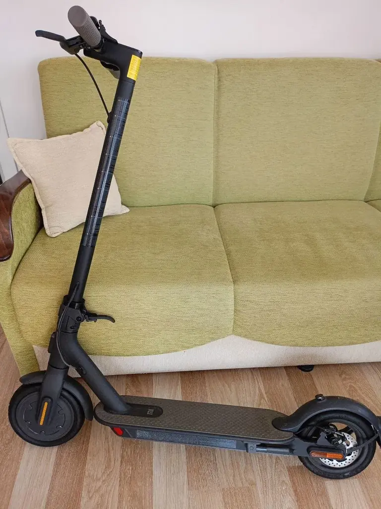 Продам самокат XIAOMI MIJIA ELECTRIC SCOOTER 1S Черный – это крайне лёгкий складной электросамокат.…