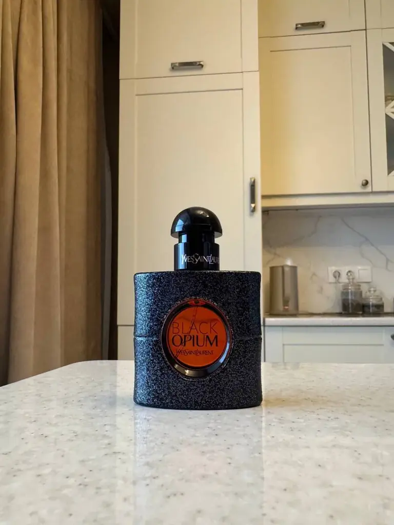✨ Yves Saint Laurent Black Opium EDP 30 ml — оригинал, почти полный