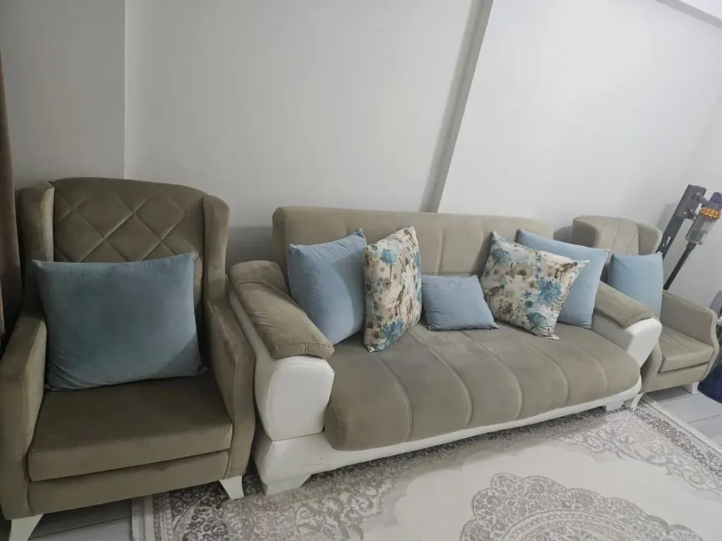 🛋️ ПРОДАЁТСЯ КОМПЛЕКТ МЯГКОЙ МЕБЕЛИ