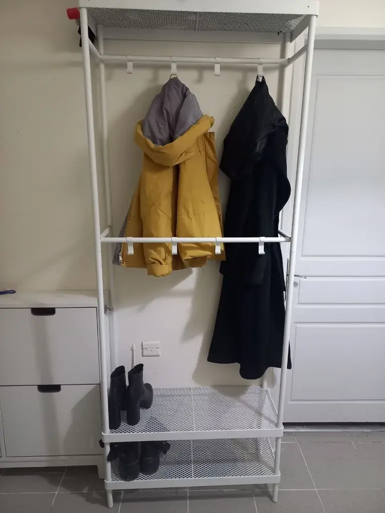 Продам, состояние нового, Икеа. По Анталии доставка, в другие регионы- карго. 3900 тл.