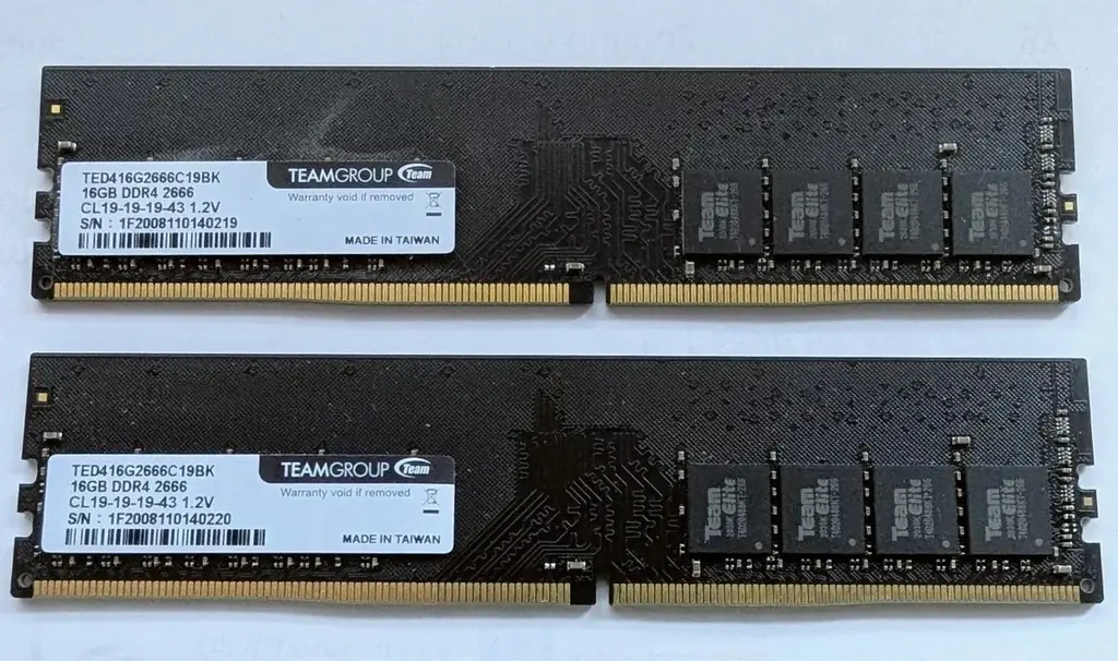 Оперативная память DDR4 16 ГБ (2×8 ГБ) 2666 МГц