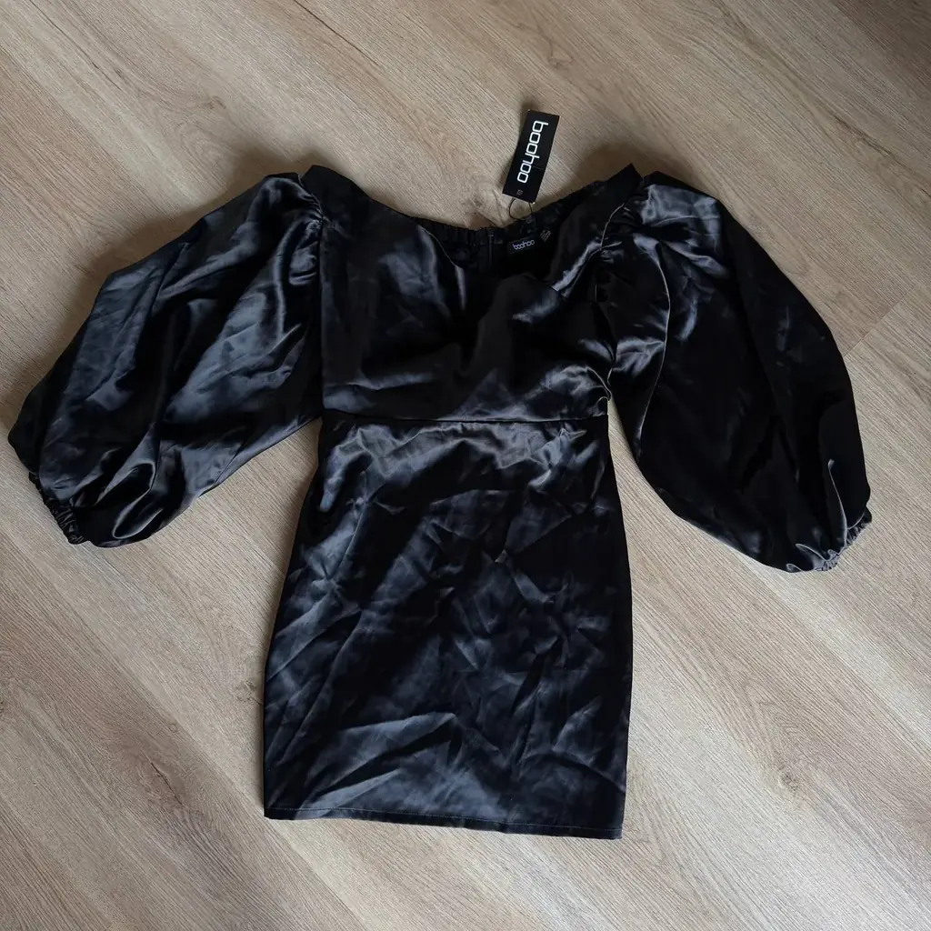 Новое платье (с-м) - 7€