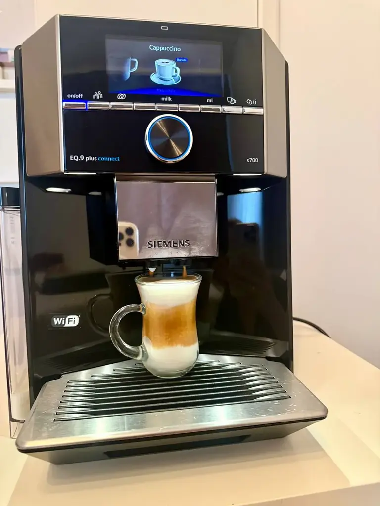 Продам кофемашину Siemens EQ.9 Plus Connect s700 (Wi-Fi)