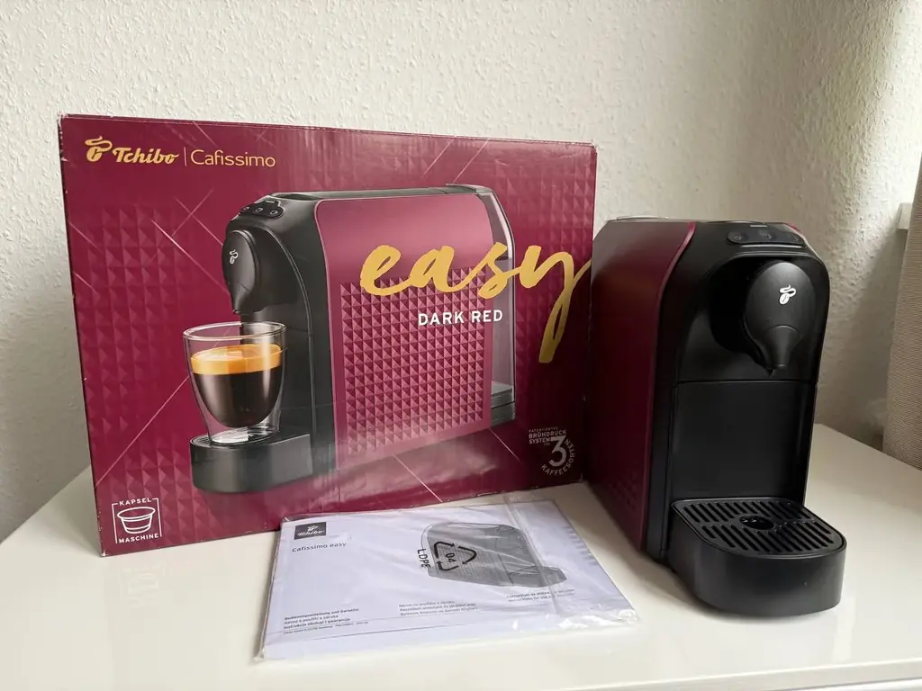 Продам капсульную кофемашину Tchibo Cafissimo (Westend)