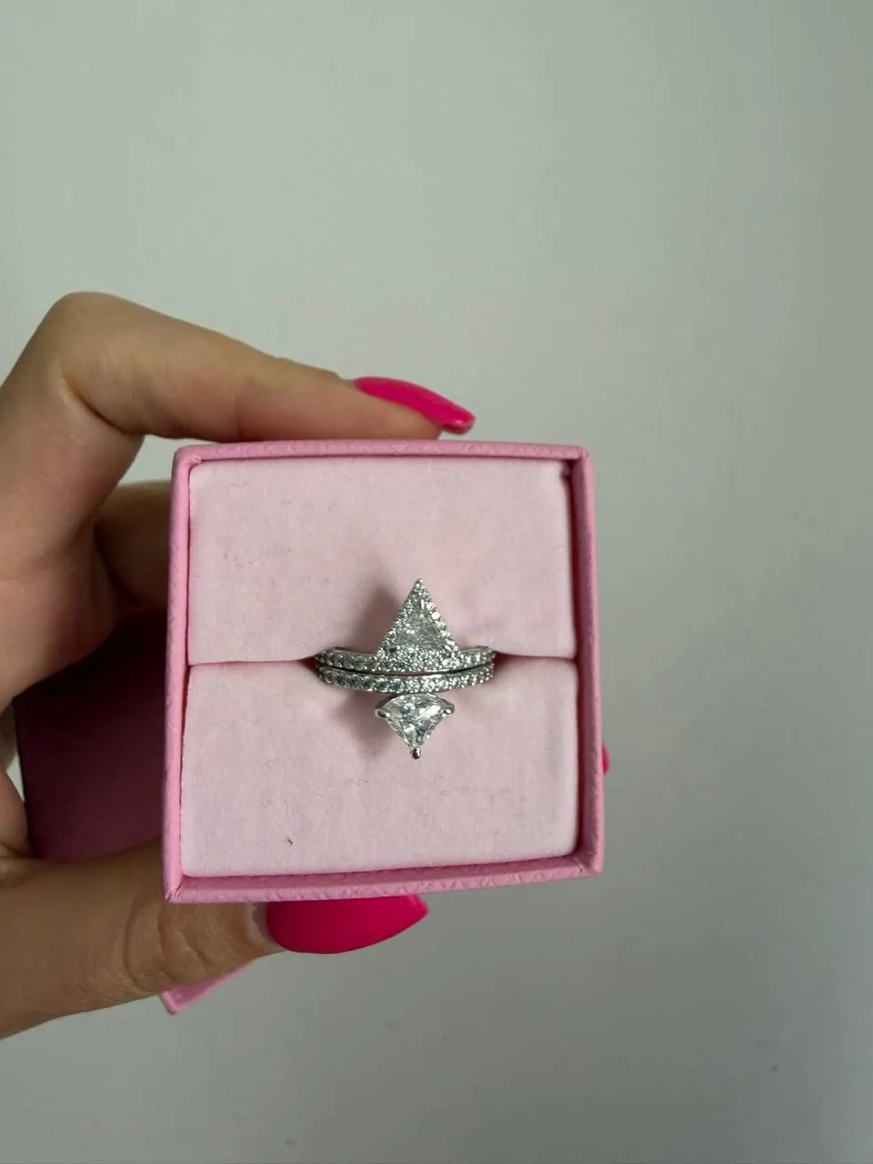 Продам двойное кольцо от Swarowski