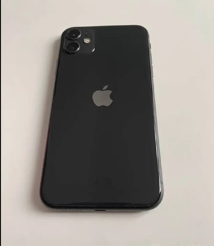 Hello, Ich verkaufe mein gut erhaltenes iPhone 11 ohne jegliche technische Mängel. Das Handy hat ei…