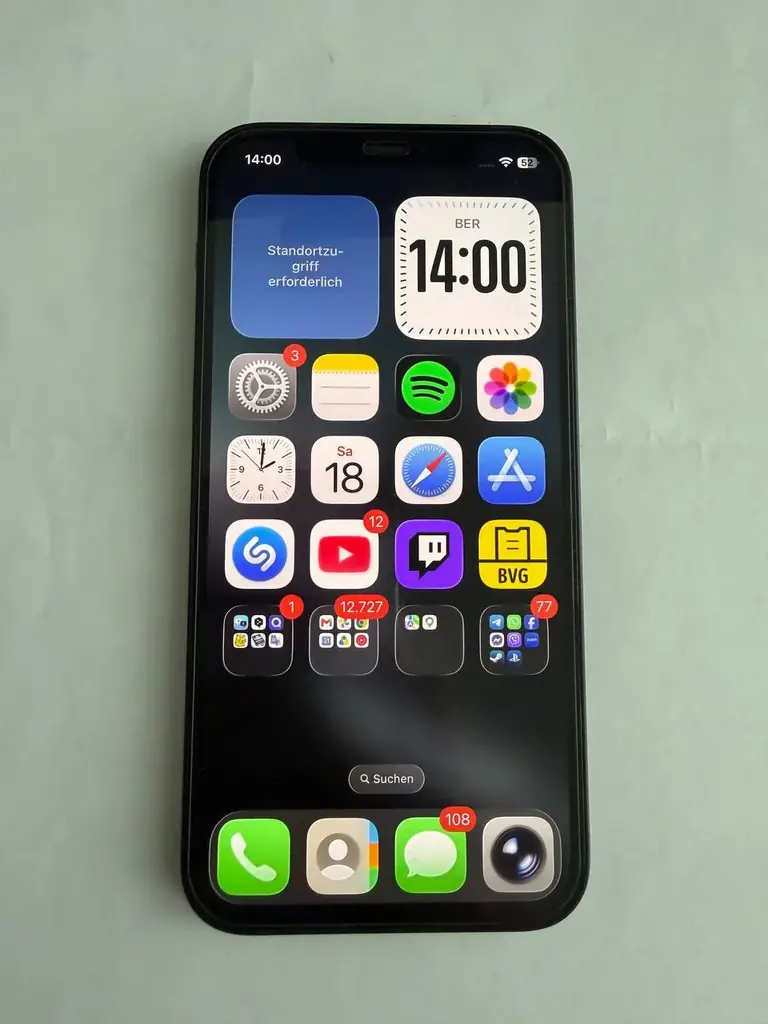 iPhone 12 – 256 ГБ – Очень хорошее состояние – 219 € (торг)