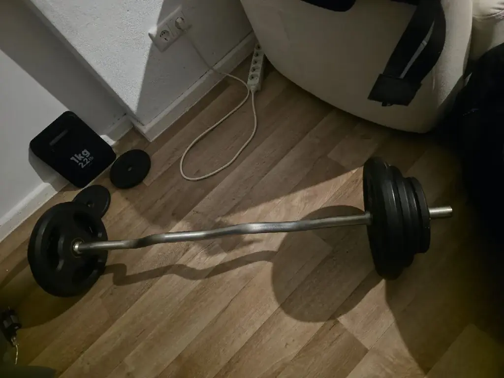 Продам штангу общий вес 50 кг