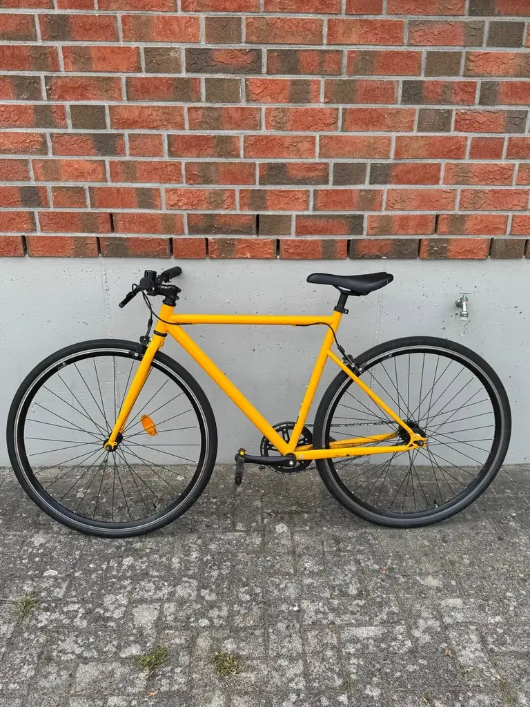 продам Elops Speed 500 Singlespeed Fahrrad Bike, в хорошем состоянии, есть небольшые повриждения, т…