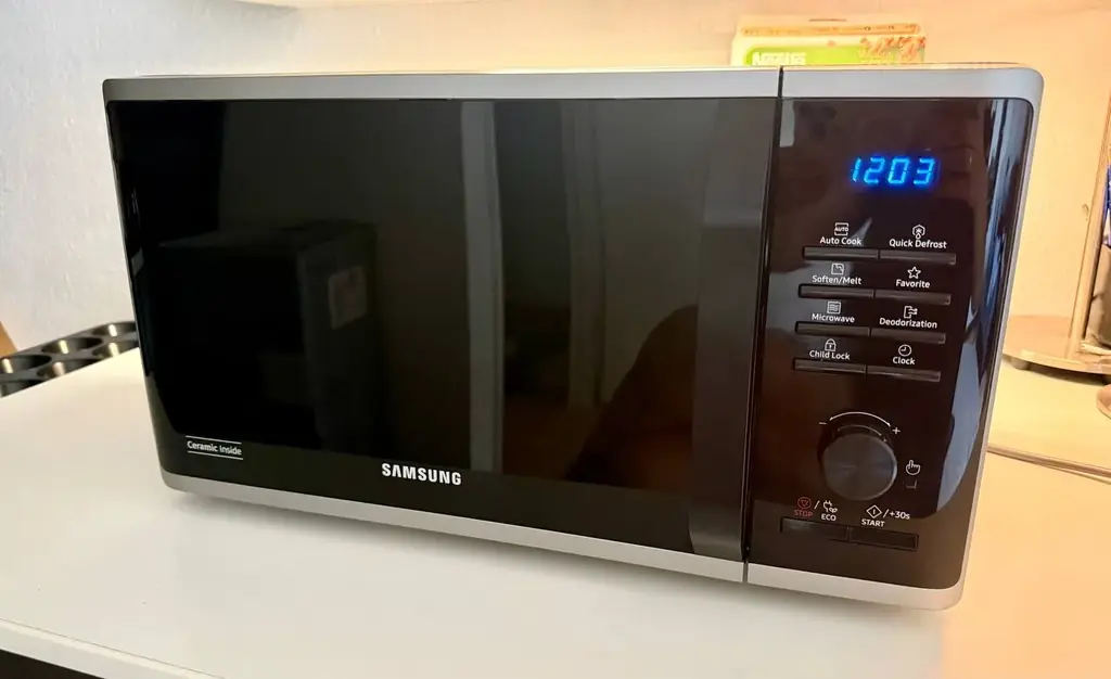 Samsung Mikrowelle MS23K3515AS – отличное состояние с оригинальной упаковкой 70€ Кройцберг
