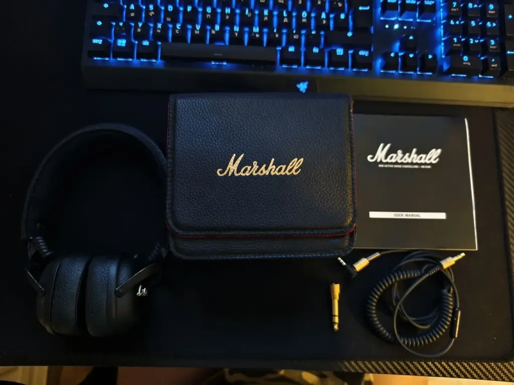 Продам свои наушники marshall mid anc в очень хорошем визуальном и техническом состоянии
