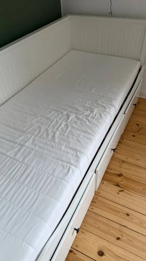 Продаю матрас 80×200 см без кровати