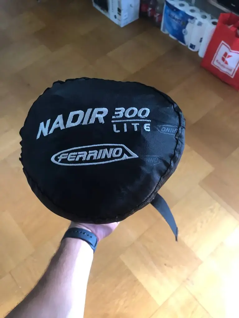 Спальный мешок Ferrino Nadir 300 Lite с компрессионным чехлом