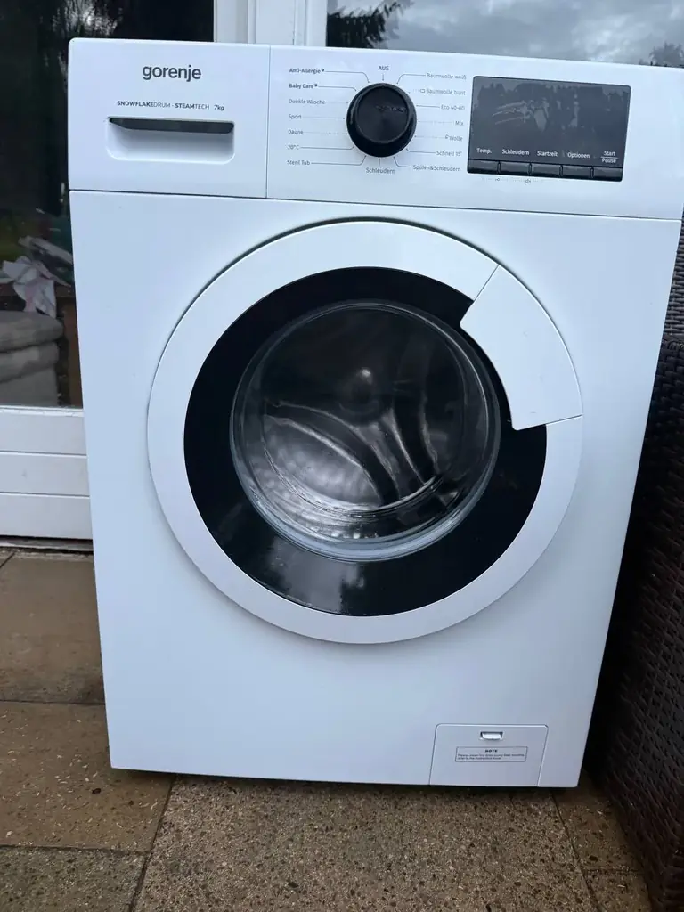 Продам стиральную машинку  GORENJE 7kg.работает отлично ,покупали новую цена 150€ возможна доставка…