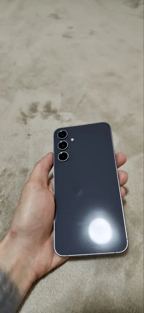 Продам Samsung S23FE 128gb