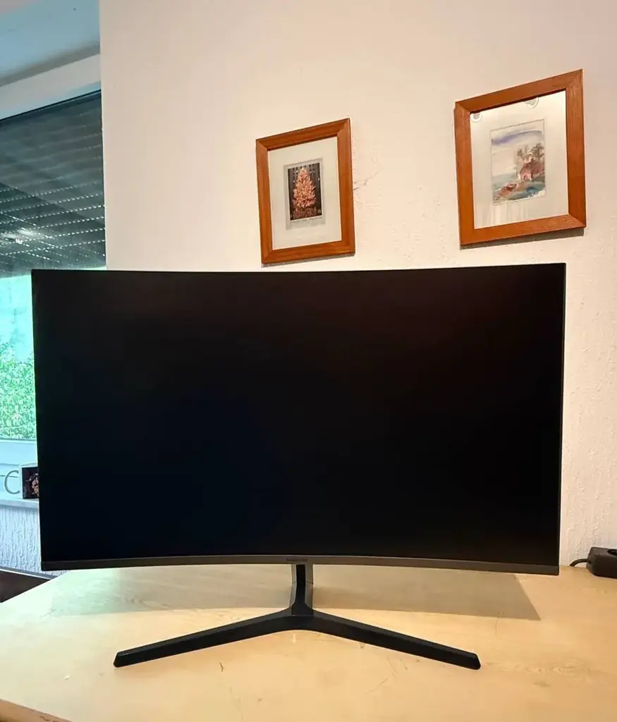 Продам игровой монитор Samsung Curved 31.5” C32JG54 (LC32JG54QQIXCI) 🖥️