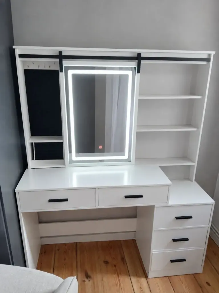 Туалетный столик / косметический столик с большим LED-зеркалом