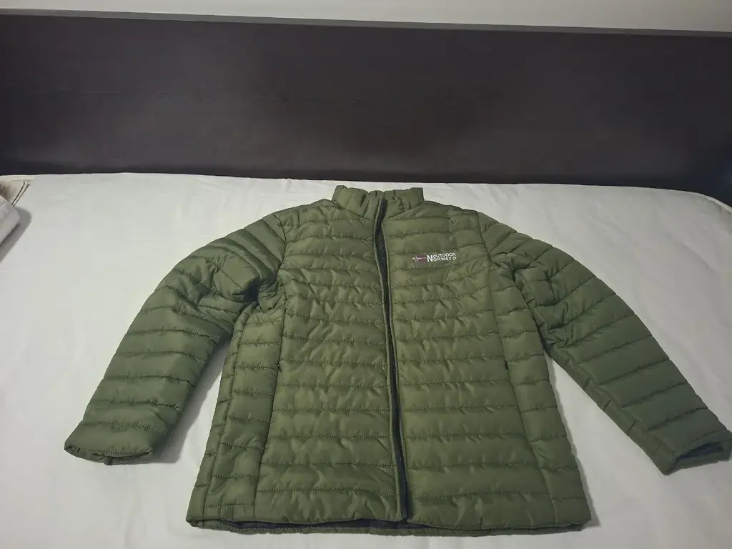 Продам куртку за 25 евро