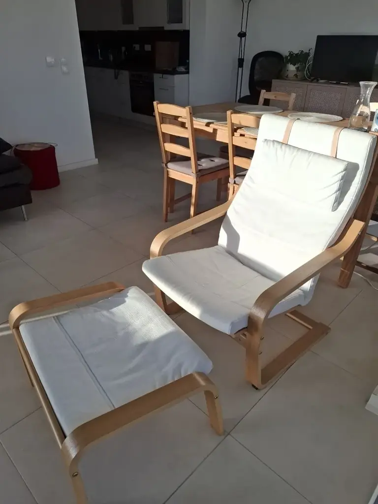 кресло Икеа с подставкой для ног, идеальное состояние! 65 €