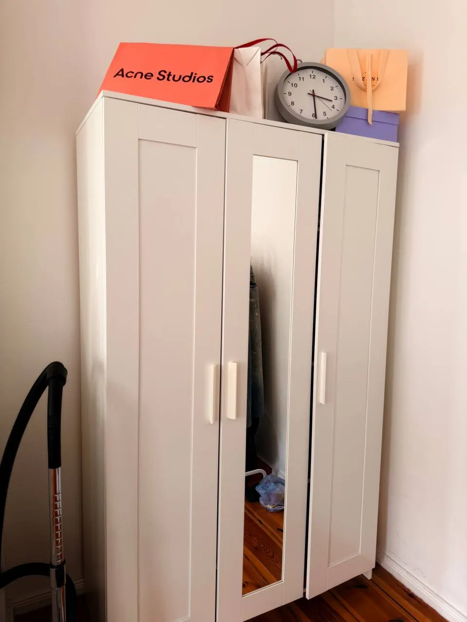 Продается шкаф, 70€