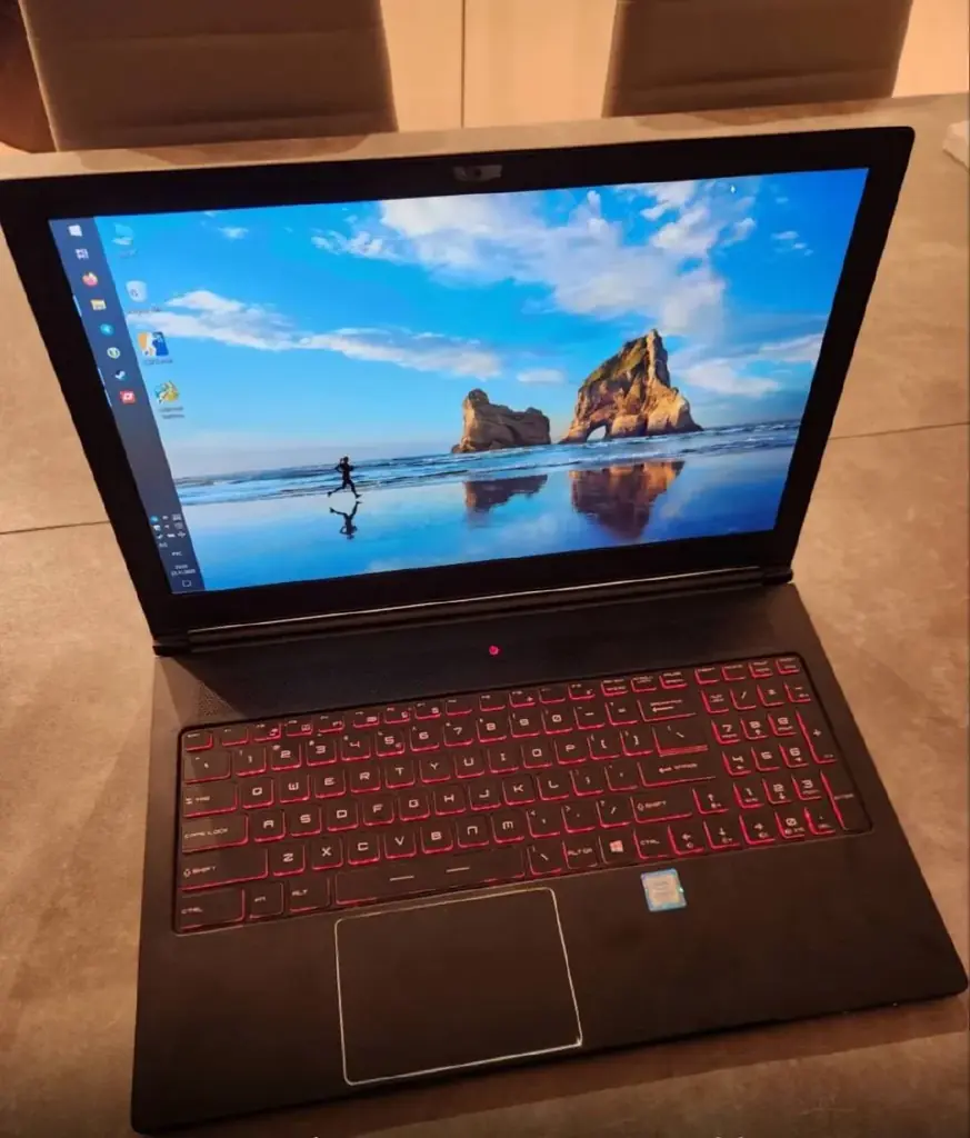 Продаю ноутбук GS63VR 7RF Stealth Pro.