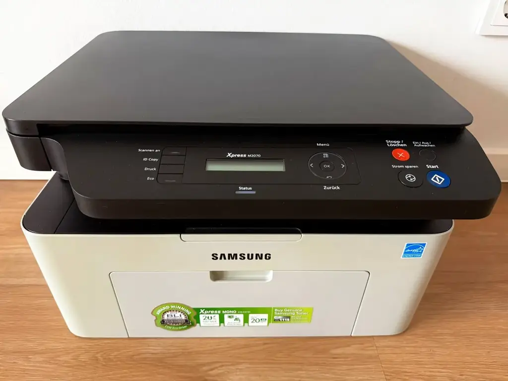Продаю лазерный МФУ Samsung Express M2070 принтер, сканер, копир, в идеальном состоянии, как внешне…