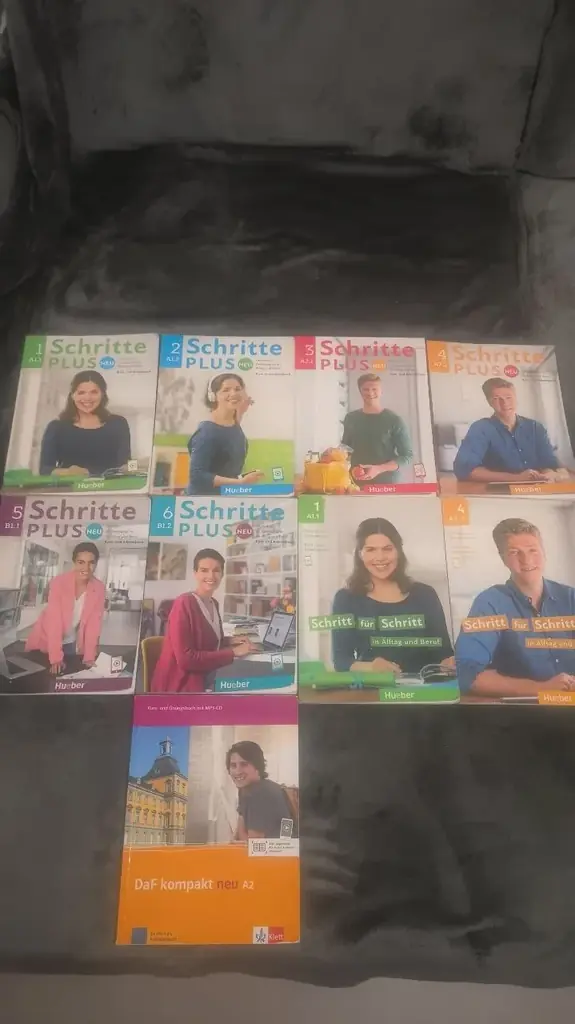 Продаю книги по 7 евро. Schritt für Schritt в подарок, если нужно.