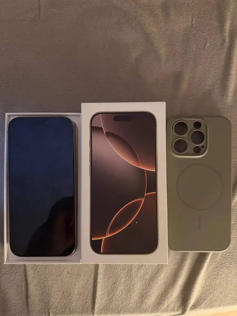 🍎 iPhone 16 Pro 128 GB Desert Titanium