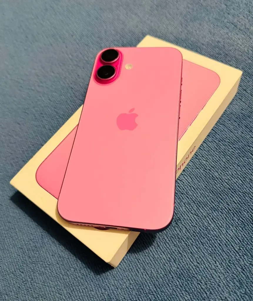 Продам iPhone 16, 128 GB