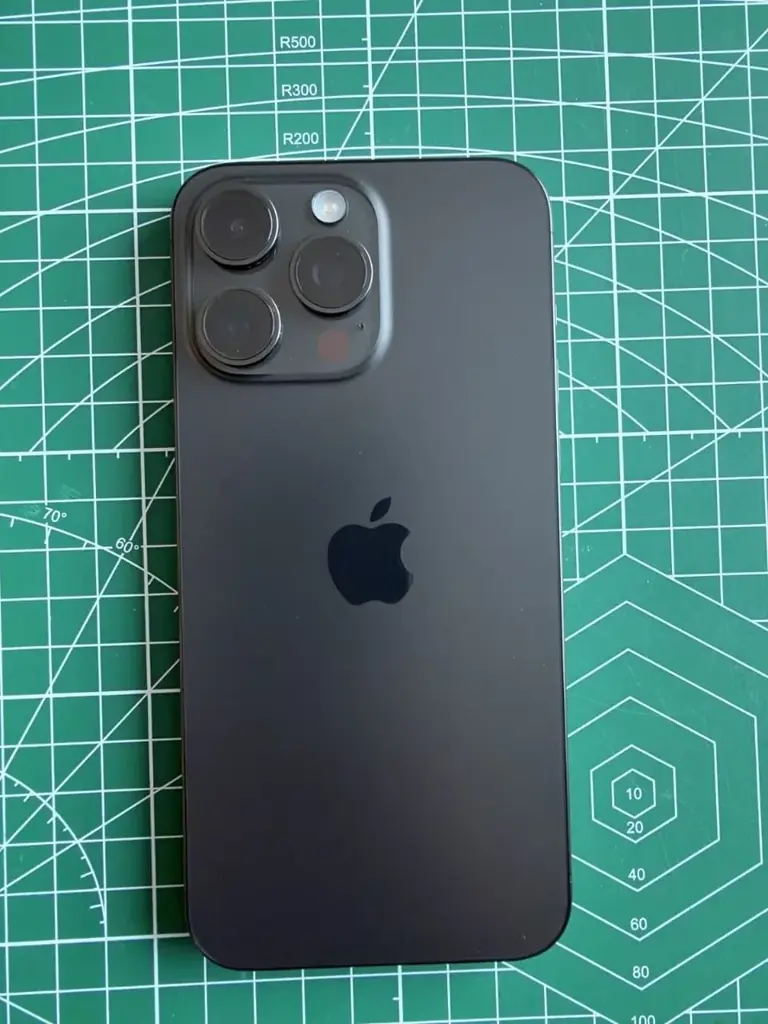 Apple iPhone 15 Pro Max - 256 ГБ