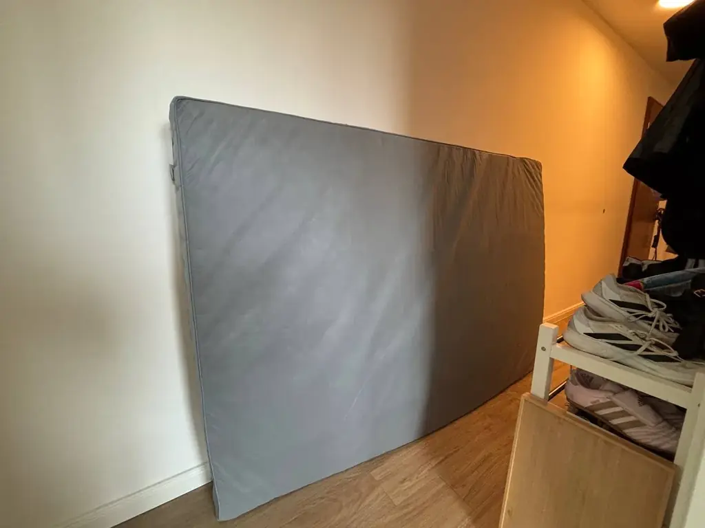 Матрас з IKEA