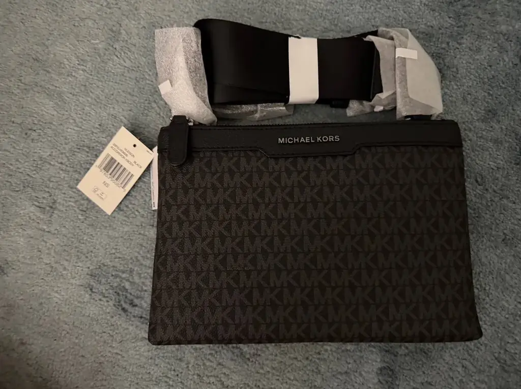 Продам такие сумки от Michael Kors 55€ каждая