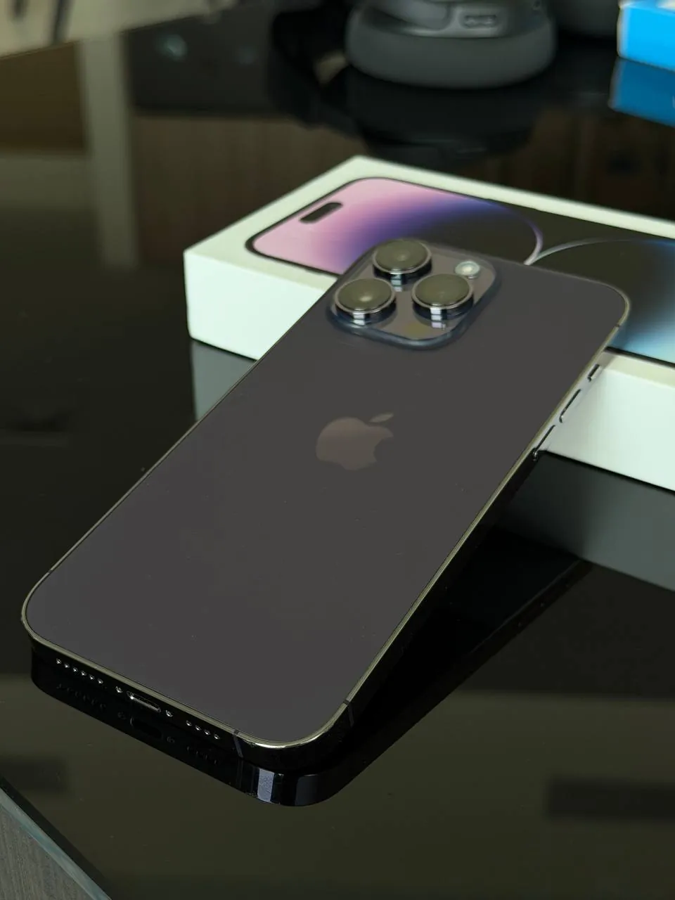Продаю iPhone 14 Pro Max 1TB в цвете Deep Purple, US версия.