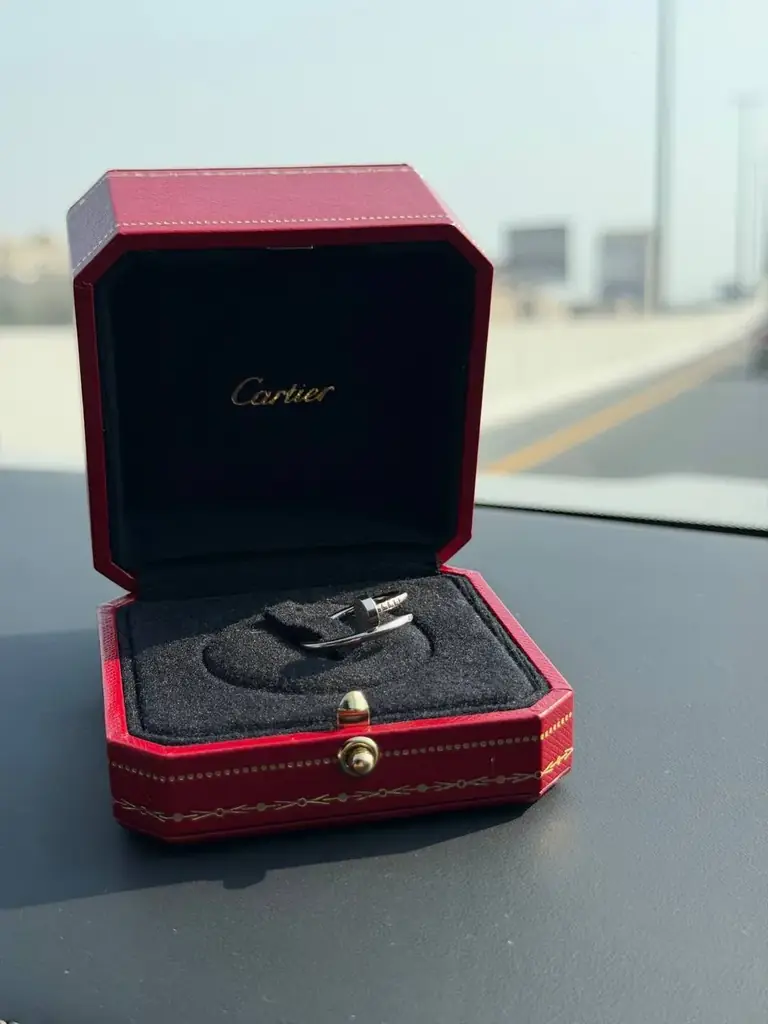 Продам кольцо Cartier Juste un Clou Ring ( small model )