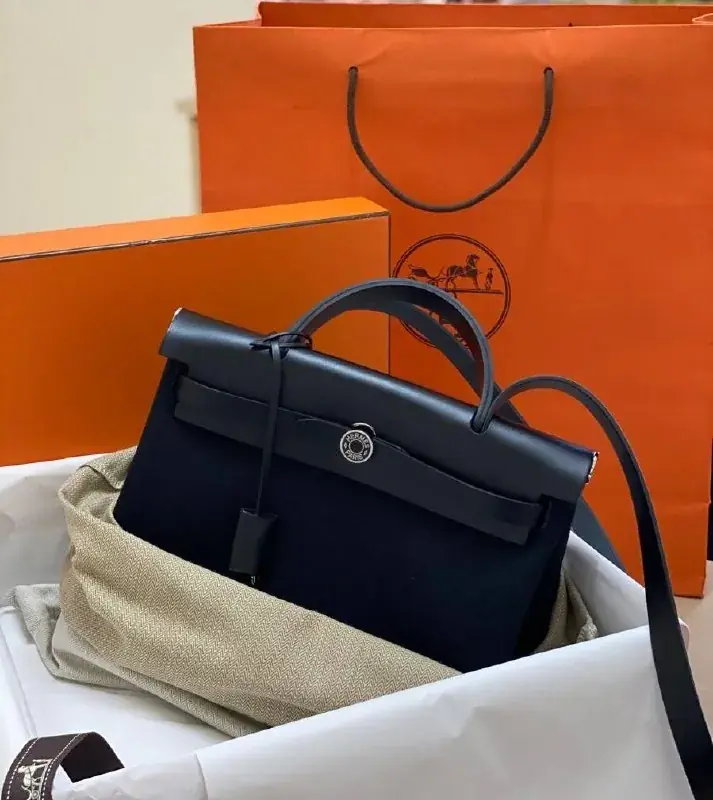 Продам сумку Herbag 31 ( люкс качества) 1800аед