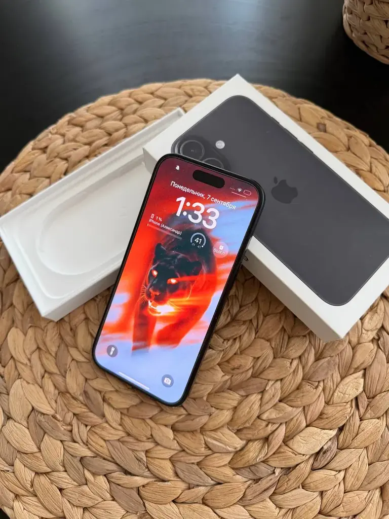 Продам iPhone 16 128GB, Black