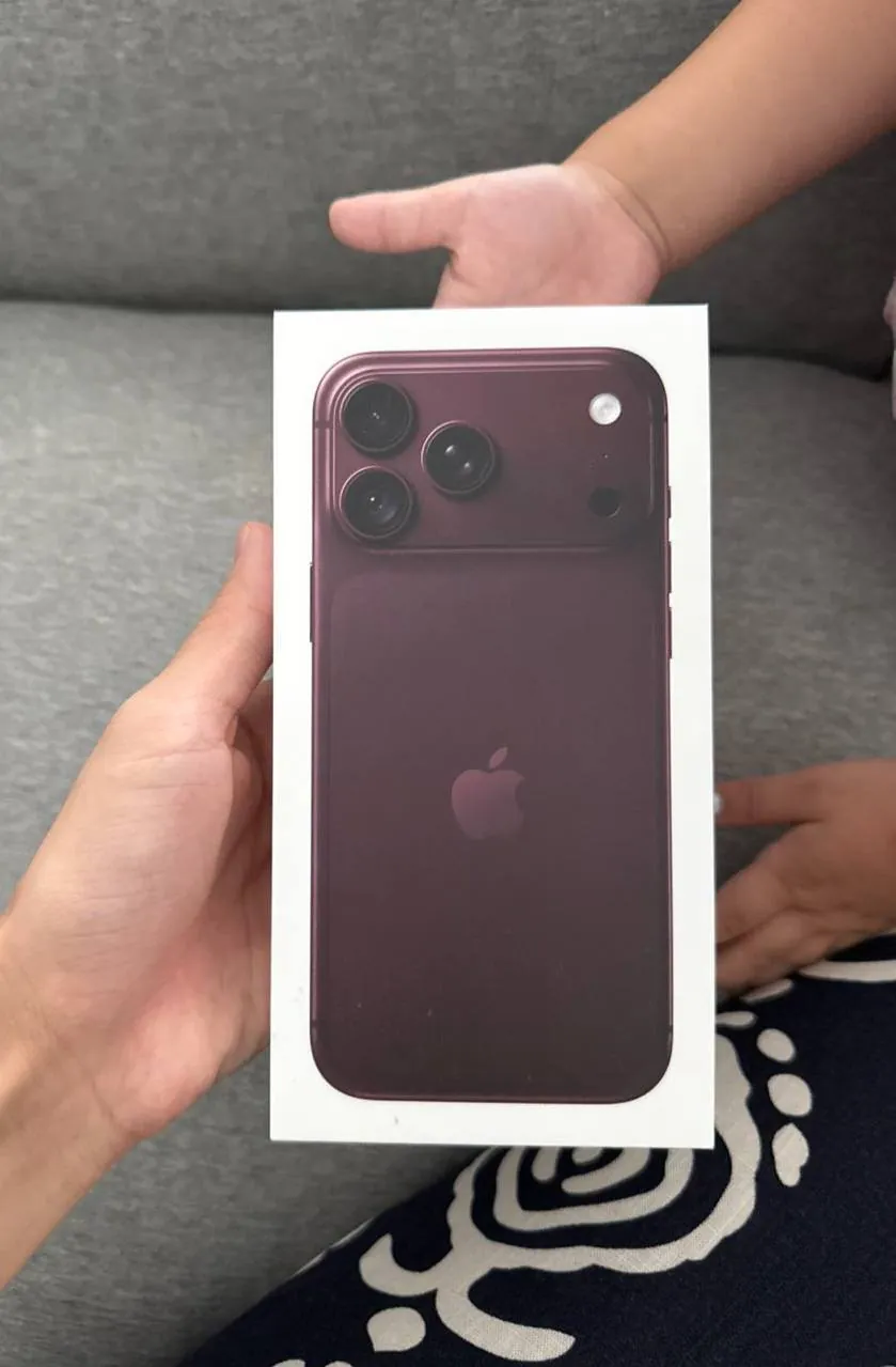 Продаю iPhone 18 Pro Max 256 Gb