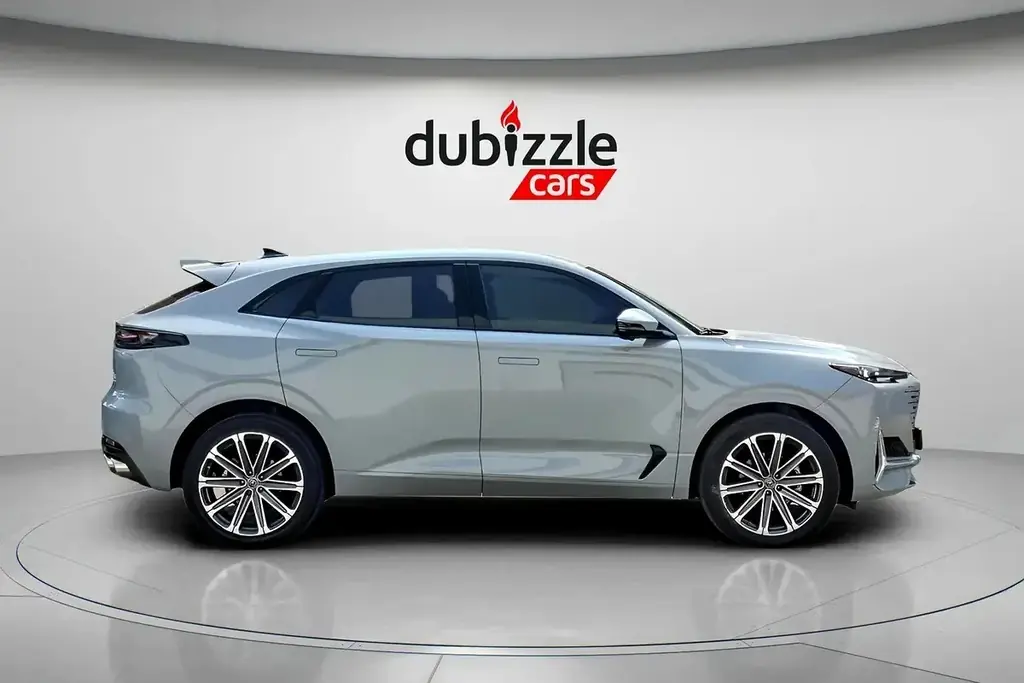 Changan UNI-K Limited 2024: меньше 10 000 км в год, 79 000 AED
