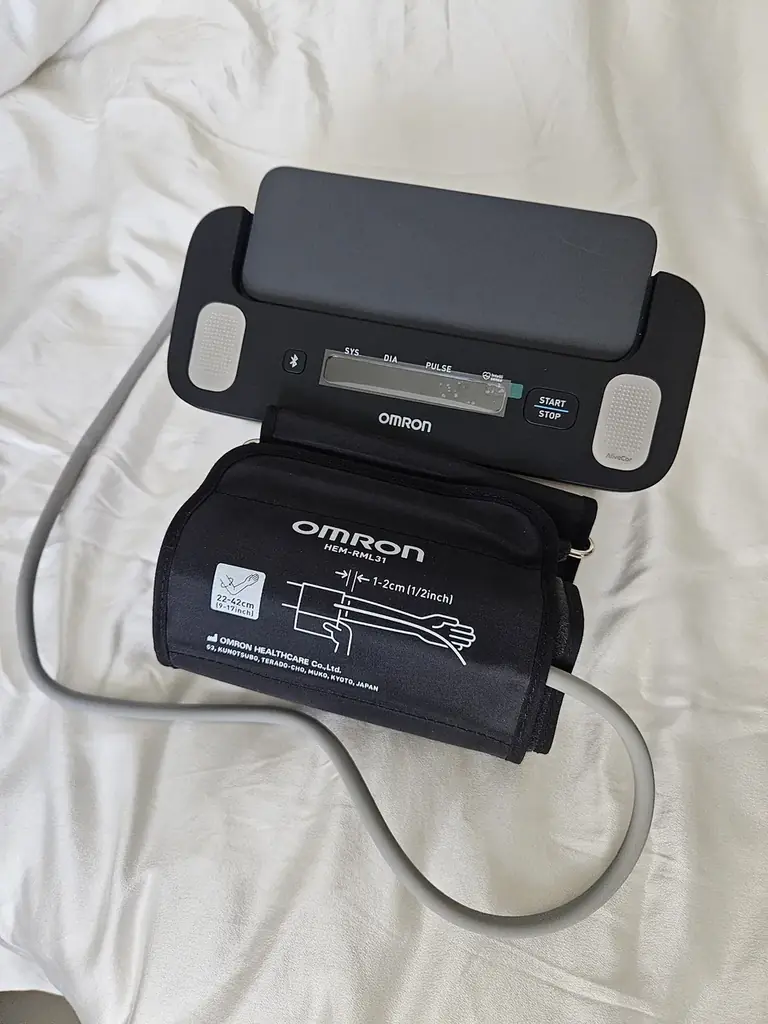 Тонометр OMRON Complete 2-in-1 с ЭКГ