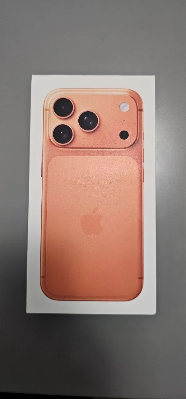 💥Продаю НОВЫЙ iPhone 17pro 512GB space orange.