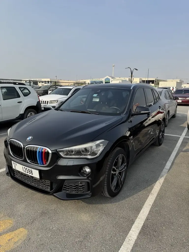 Продам в связи с переездом BMW X1, 2018, 101k km, Xdrive 25i (полный привод), m sport (максимальна…