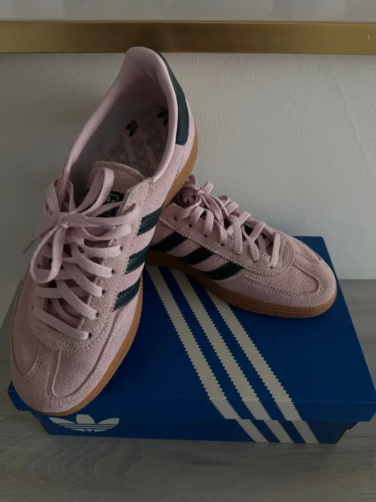 Продаю adidas Handball Spezial, размер 39⅓.