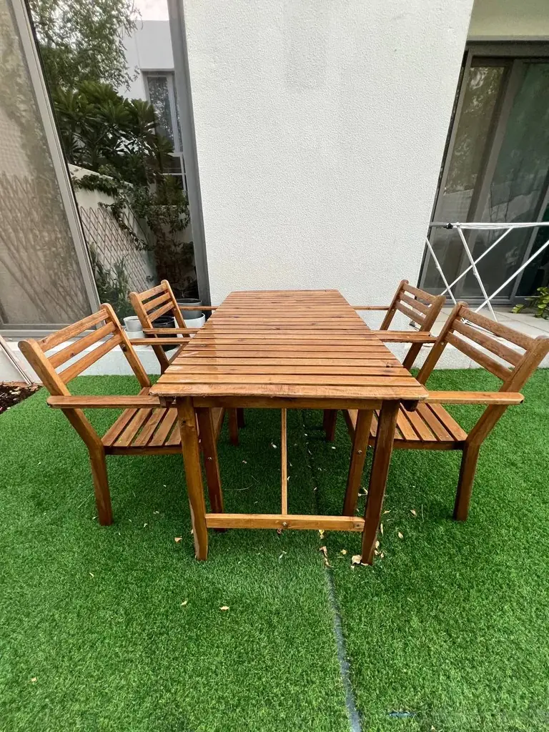 IKEA. 350 aed . Pick up in Tilal al Ghaf