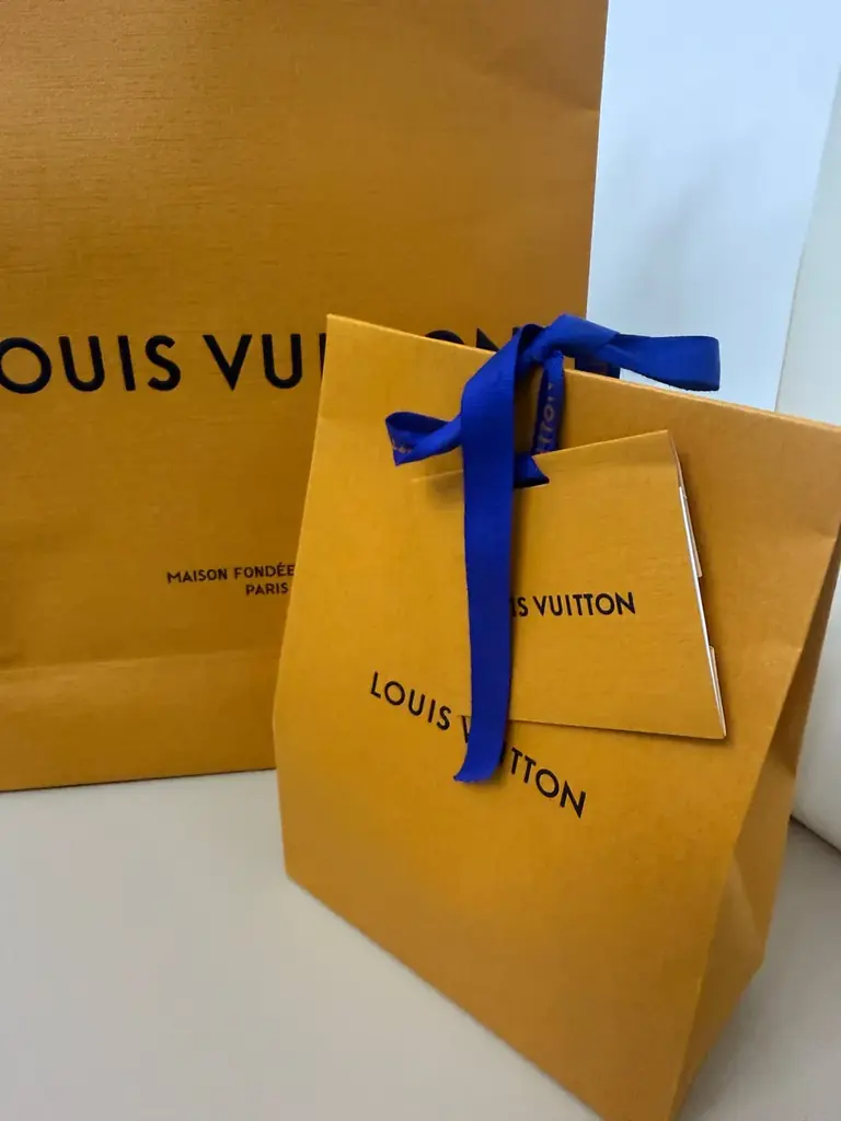 Продаю женский аромат Louis Vuitton Cœur Battant 🤍