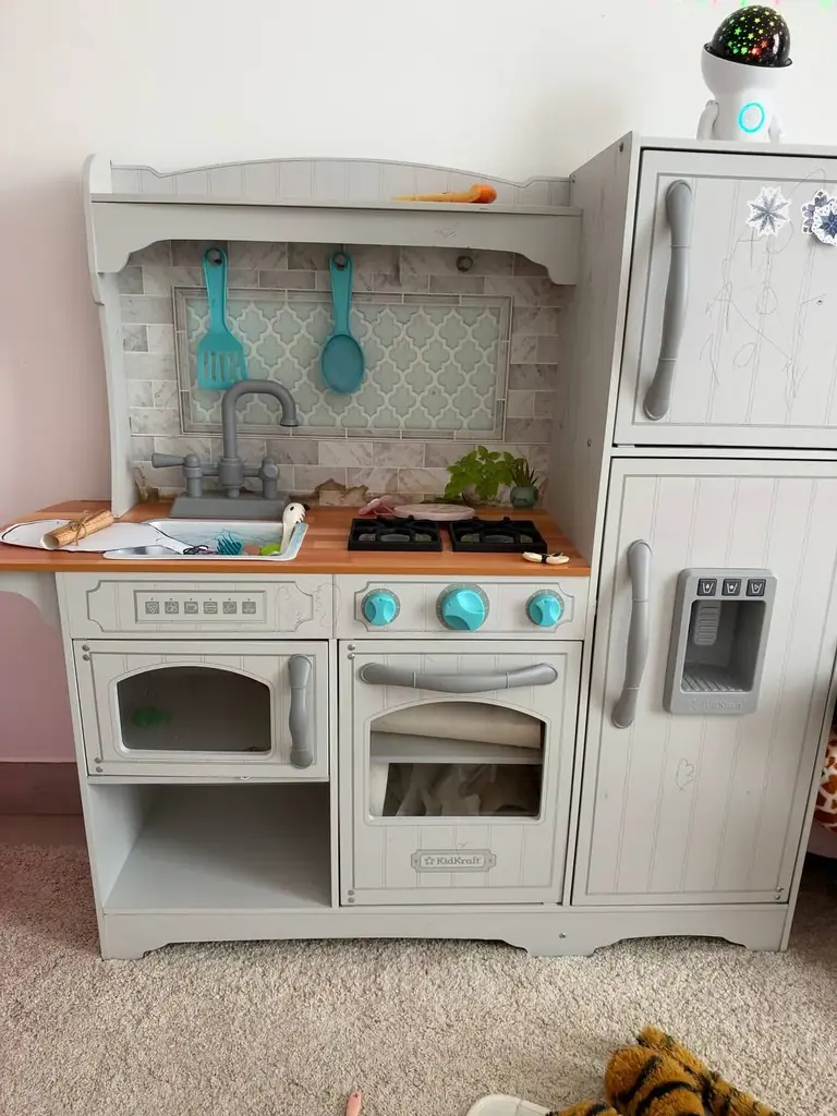 Детская кухня. 150 AED
