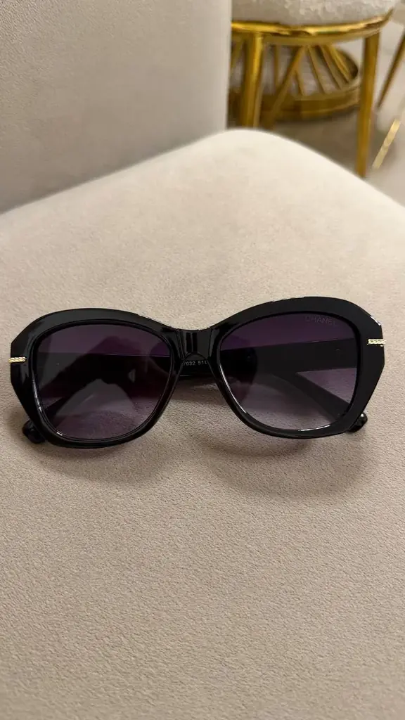 unwanted gift, new brand glasses CHANEL