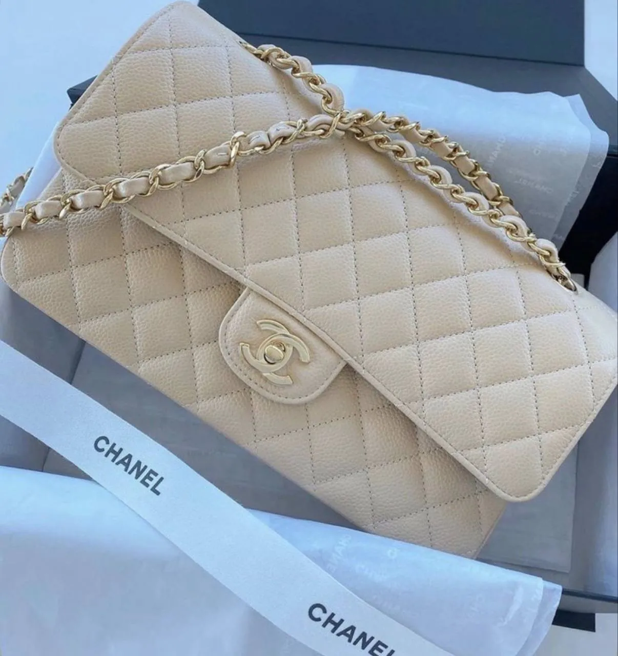 Продам сумку, Classic flap, новую. 600аед