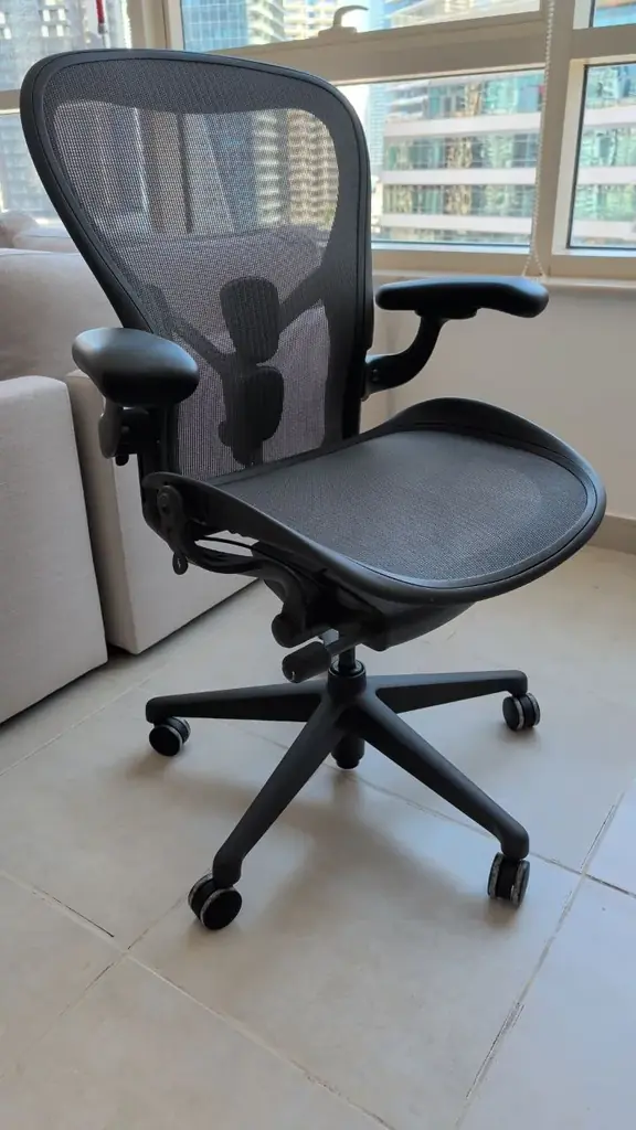 Herman Miller Aeron Remastered, Size C
