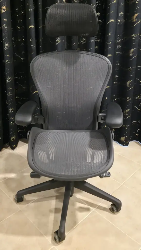 Herman Miller Aeron remastered Size B (full config) + Atlas Headrest = 3600 AED