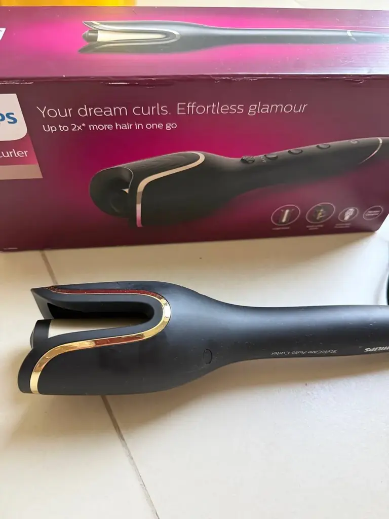 Стайлер для волос Philips. Практически не использовался. 150 aed